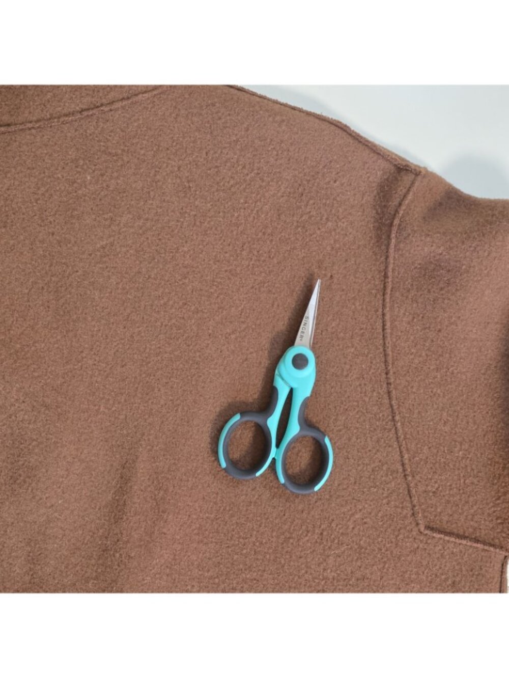 VTG Jones New York Signature Wool Blend Coat Womens S Hooded Camel Brown Clasp - Picture 14 of 16